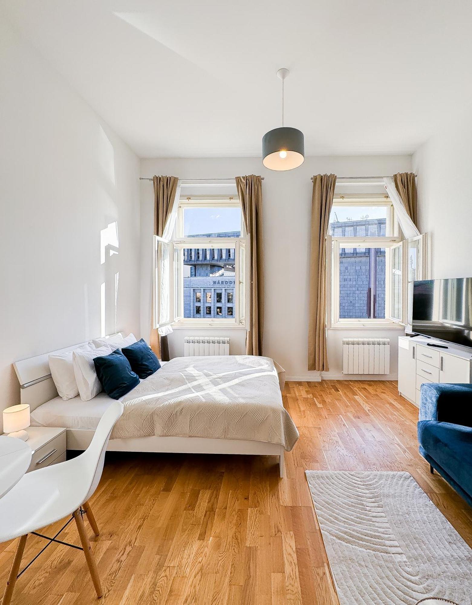 Turnkey I Wenceslas Square Apartments Praag Buitenkant foto