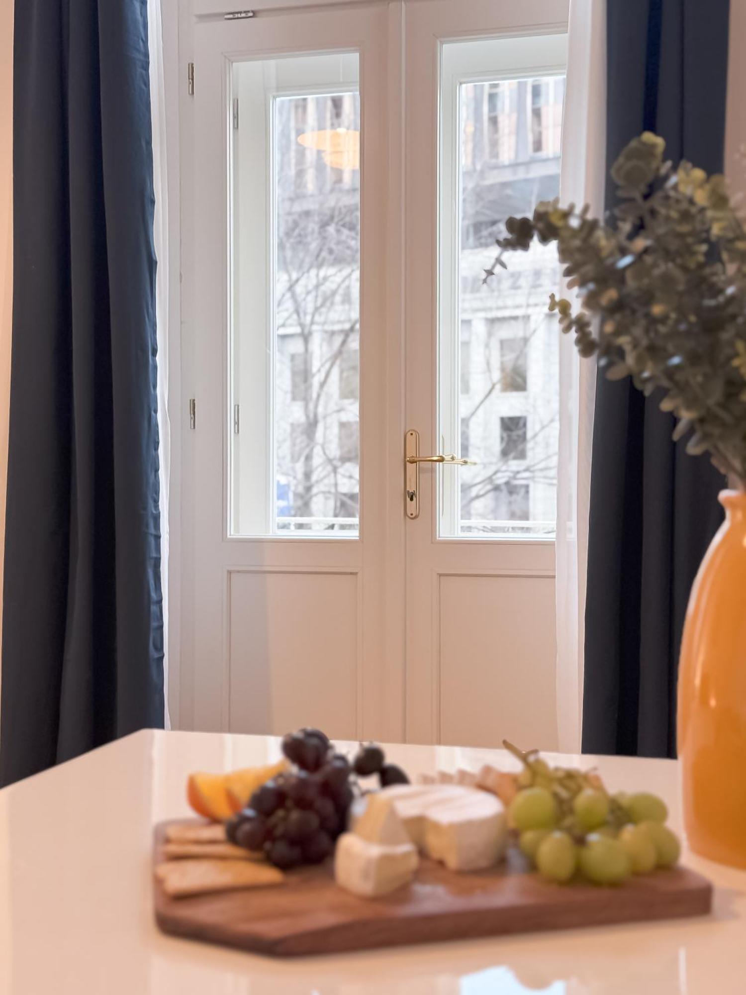Turnkey I Wenceslas Square Apartments Praag Buitenkant foto