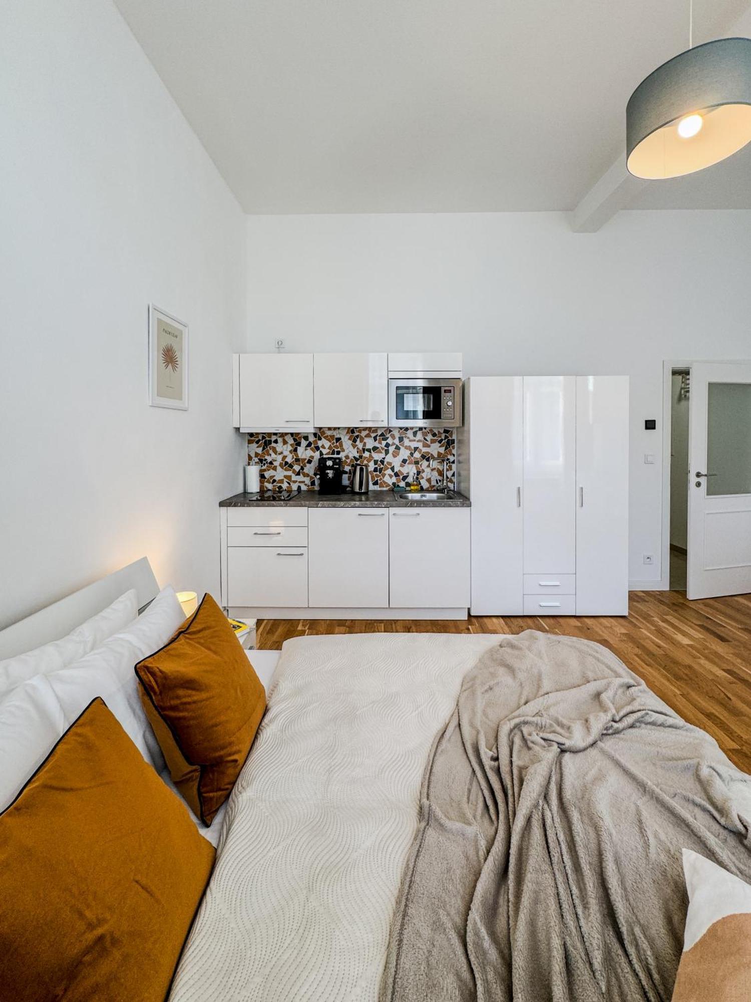 Turnkey I Wenceslas Square Apartments Praag Kamer foto