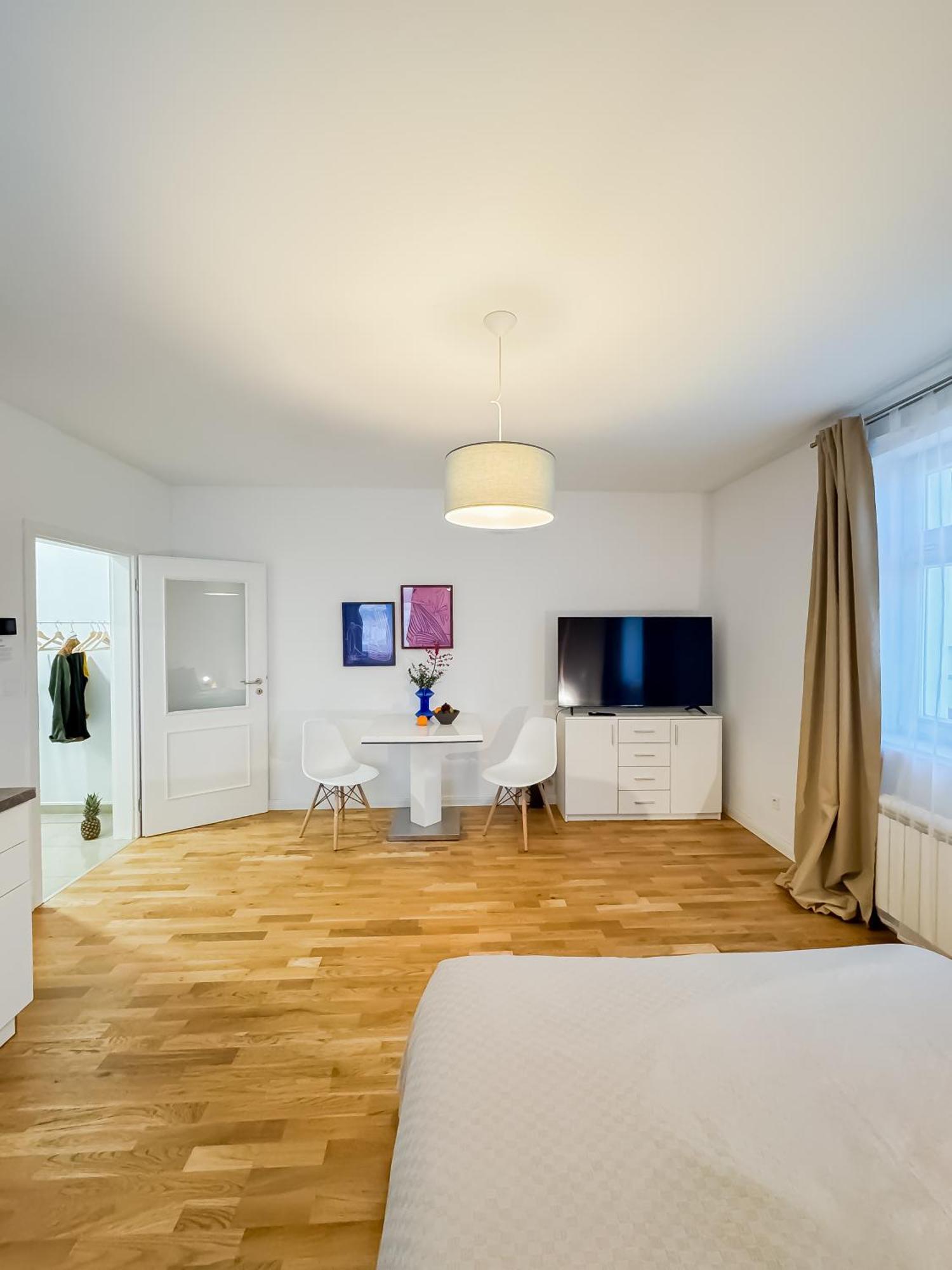 Turnkey I Wenceslas Square Apartments Praag Kamer foto