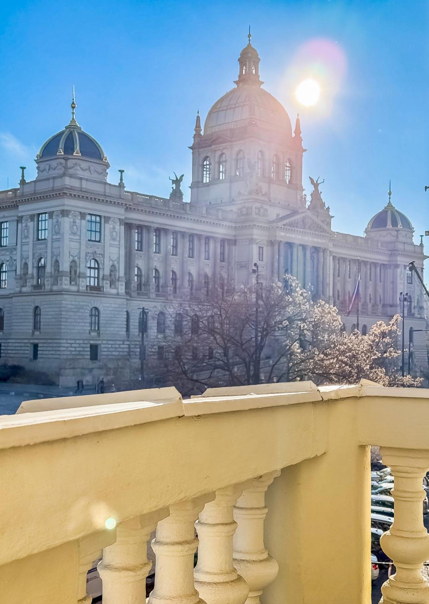 Turnkey I Wenceslas Square Apartments Praag Buitenkant foto